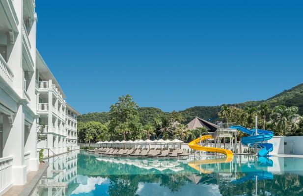 Centara-Ao-Nang-Beach-Resort-Spa-Krabi-01